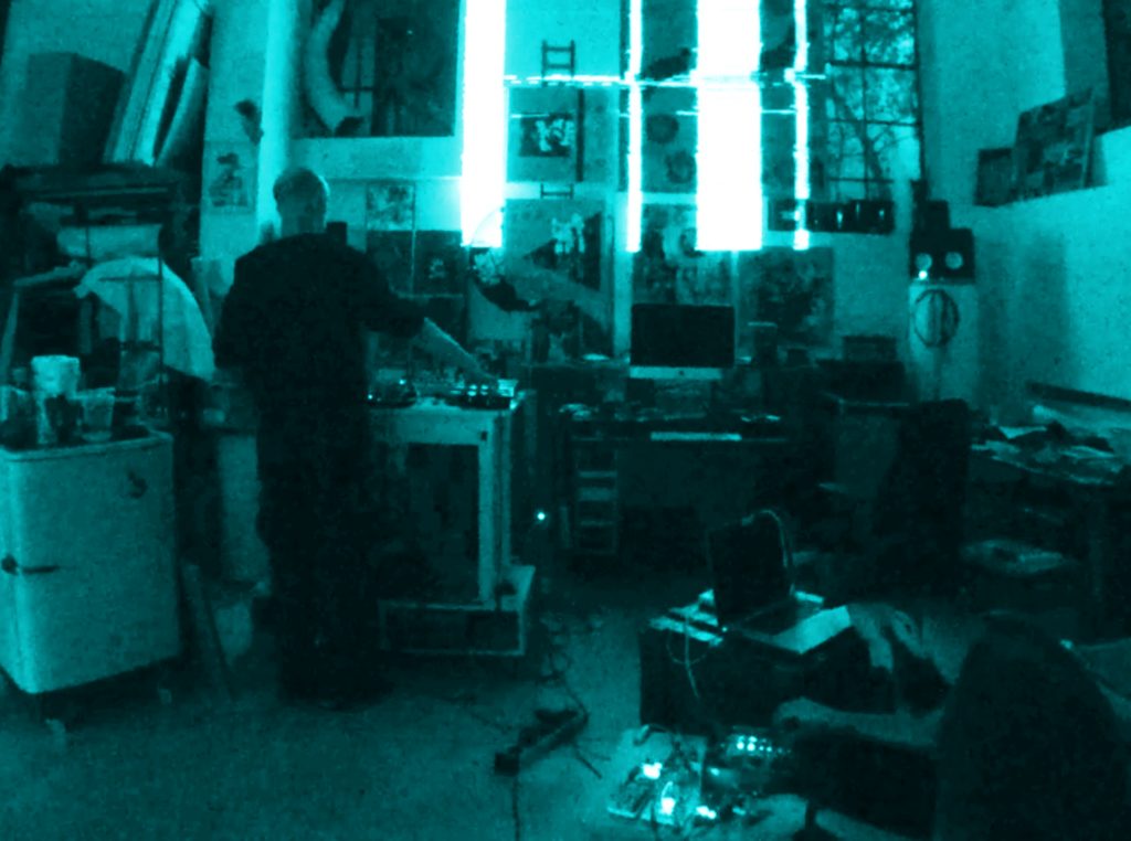 ØZØN – Özgür Sevinç & Onno Ennoson